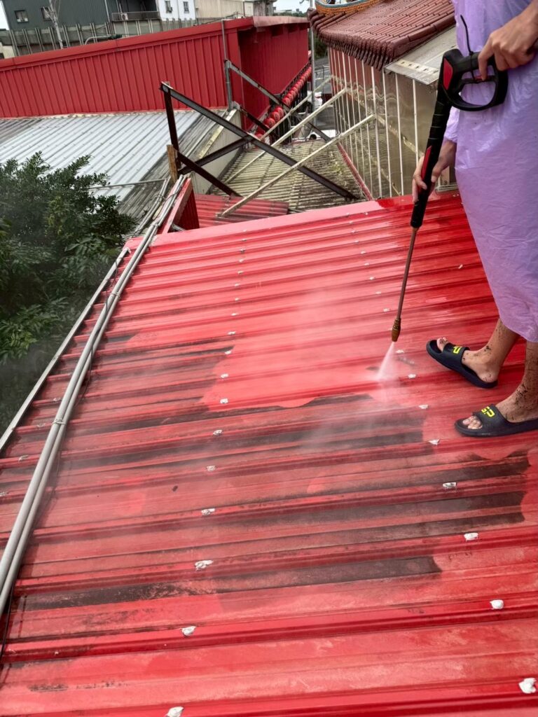 蘇澳鐵皮漏水塞水路施工照片